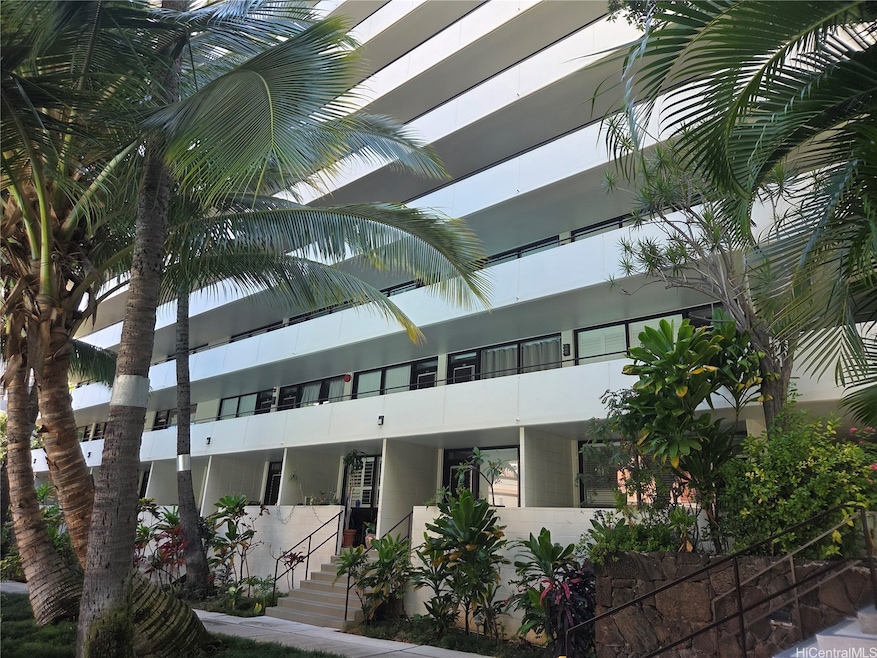 Welcome to Kalia, a co-op in a great location in W
