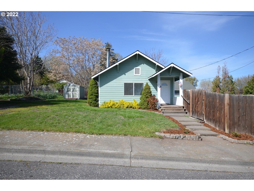 1511 H St, the Dalles, OR 97058 - photo 1