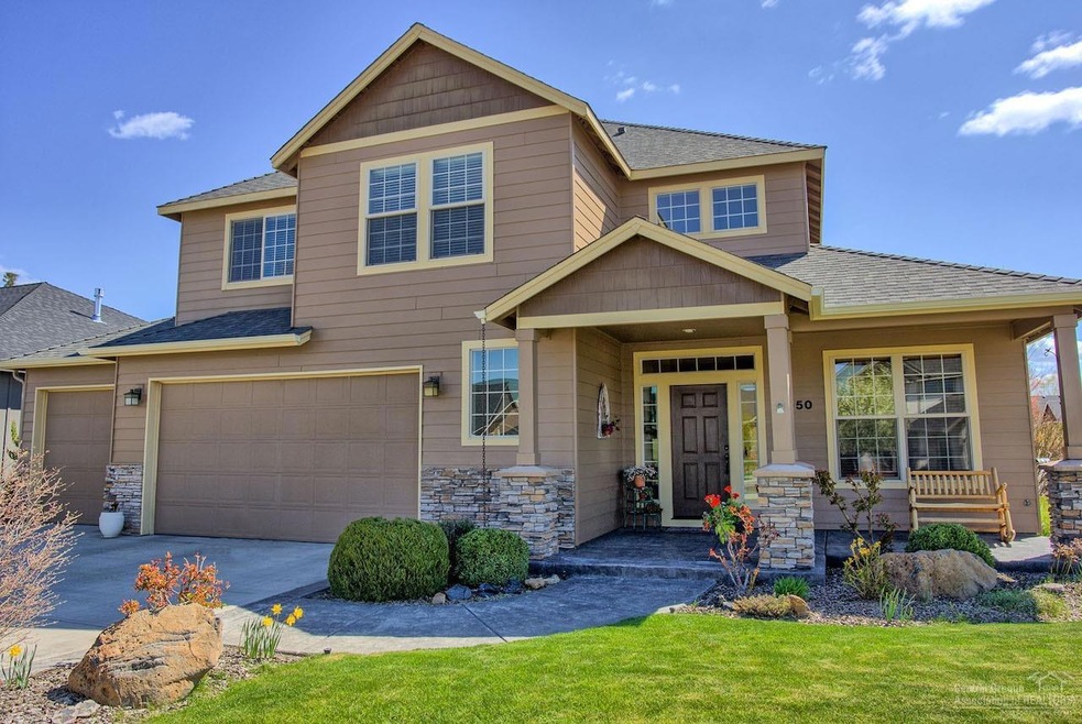 3050 NW 17th St, Redmond, OR 97756 - photo 1