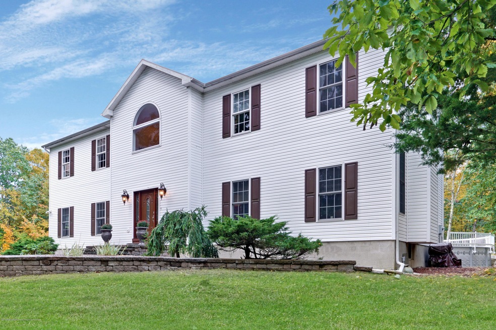 85 Pinewood Dr, Ringwood, NJ 07456 - photo 1