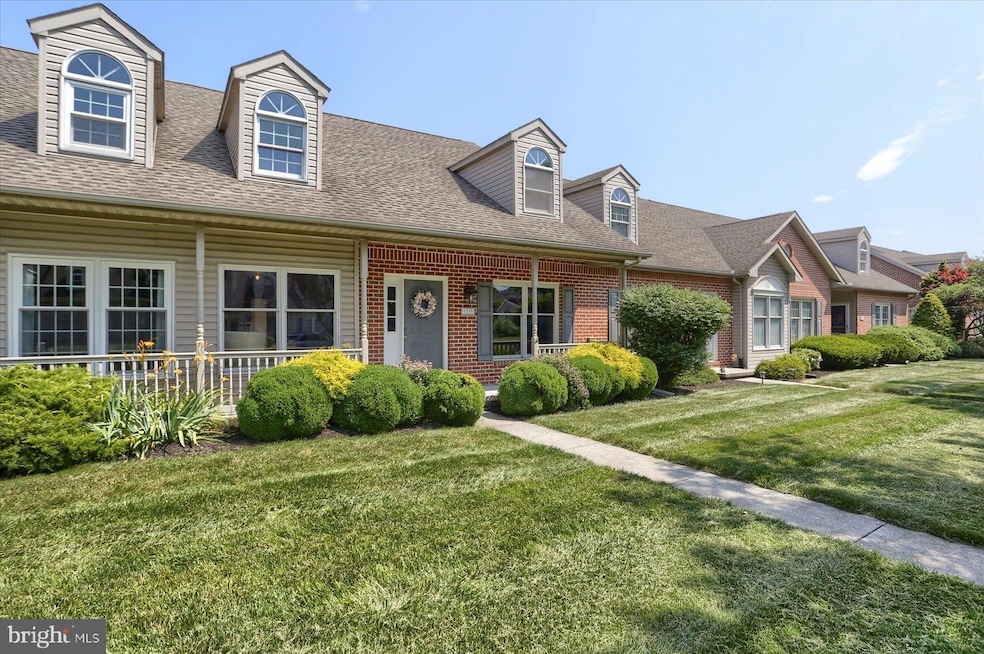 1339 Georgetown Cir, Carlisle, PA 17013 - photo 1