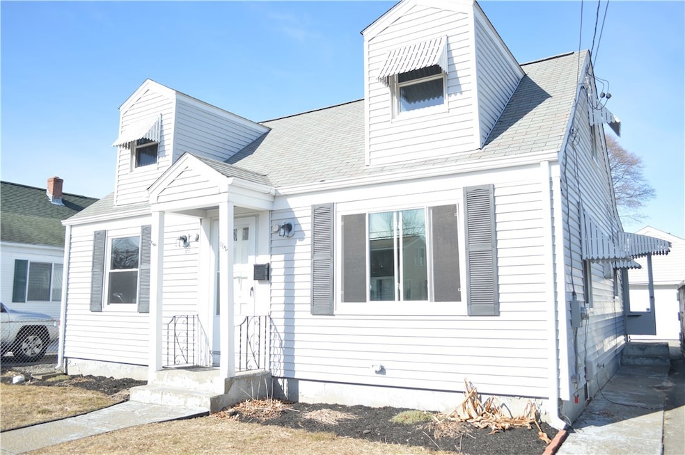 112 Dawson St, Pawtucket, RI 02861 - photo 1