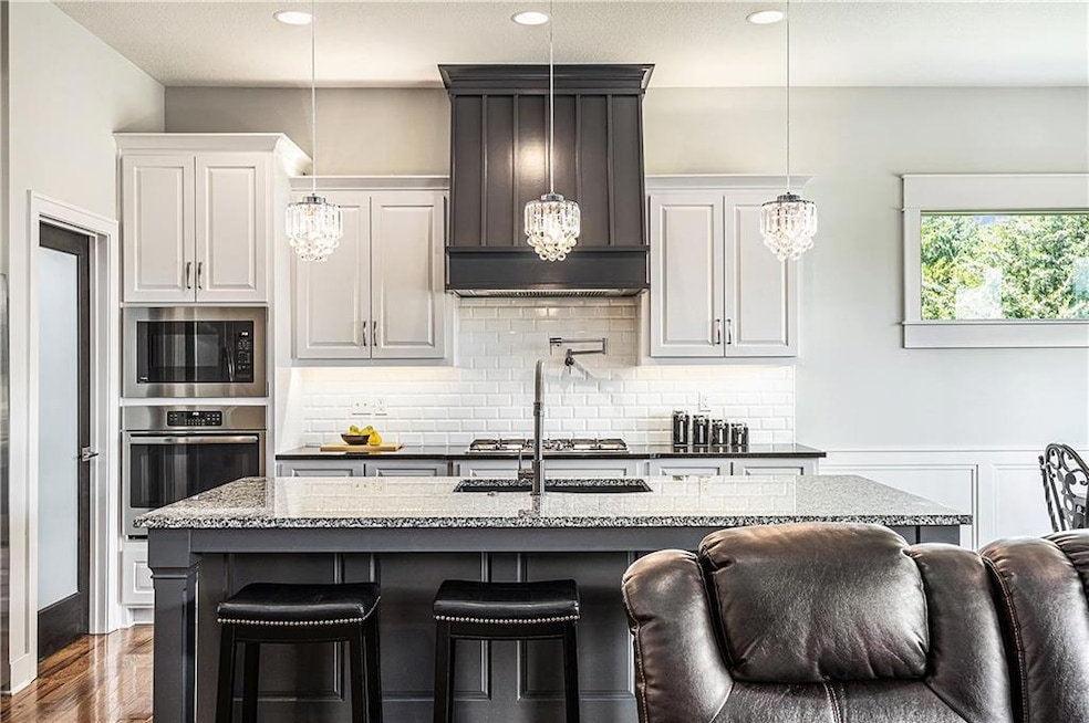 Under Contract $750,000