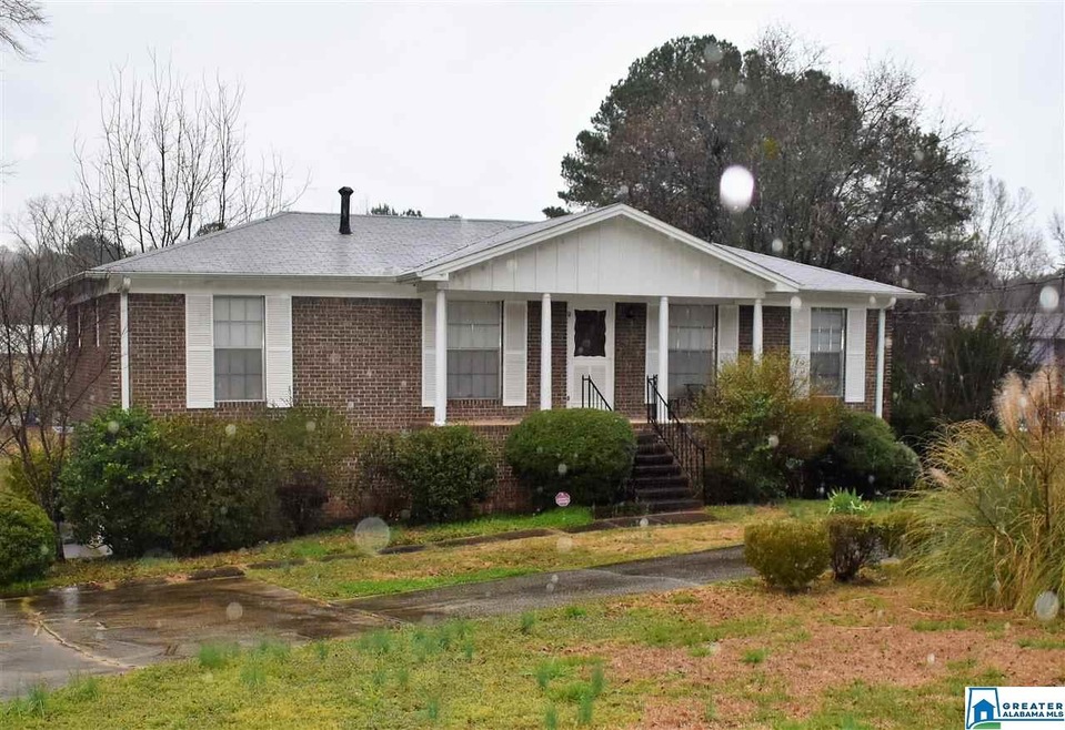 1904 Old Springville Rd, Center Point, AL 35215 - photo 1