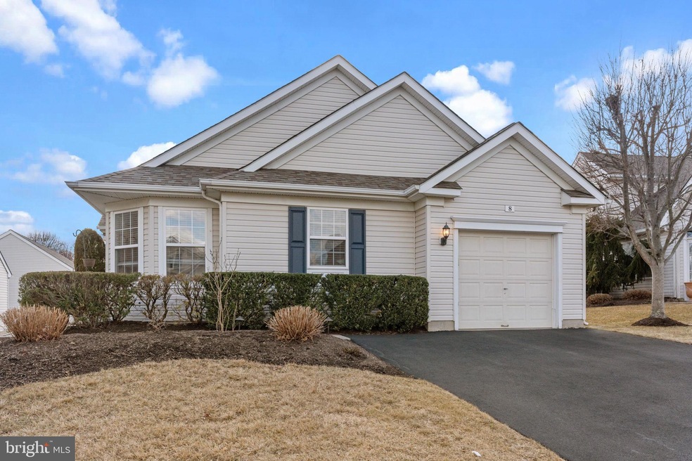 8 Bluebonnet Rd unit 28, Langhorne, PA 19047 - photo 1