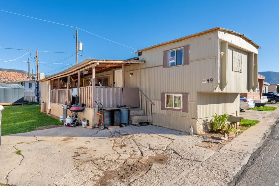 1027 N Main St unit Trlr 59, Cedar City, UT 84721 - photo 1