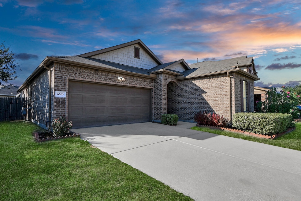 For Rent $1,899/month