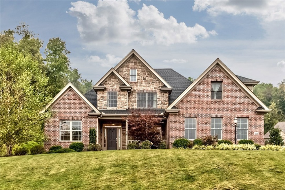 Custom Luxury 5 Bedroom 5.5 Bath Brick & Stone Pro