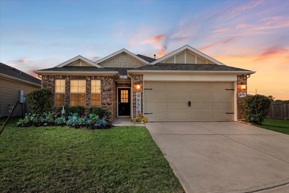 Welcome Home! 427 Rosebank Ranch is ready to be a home again!