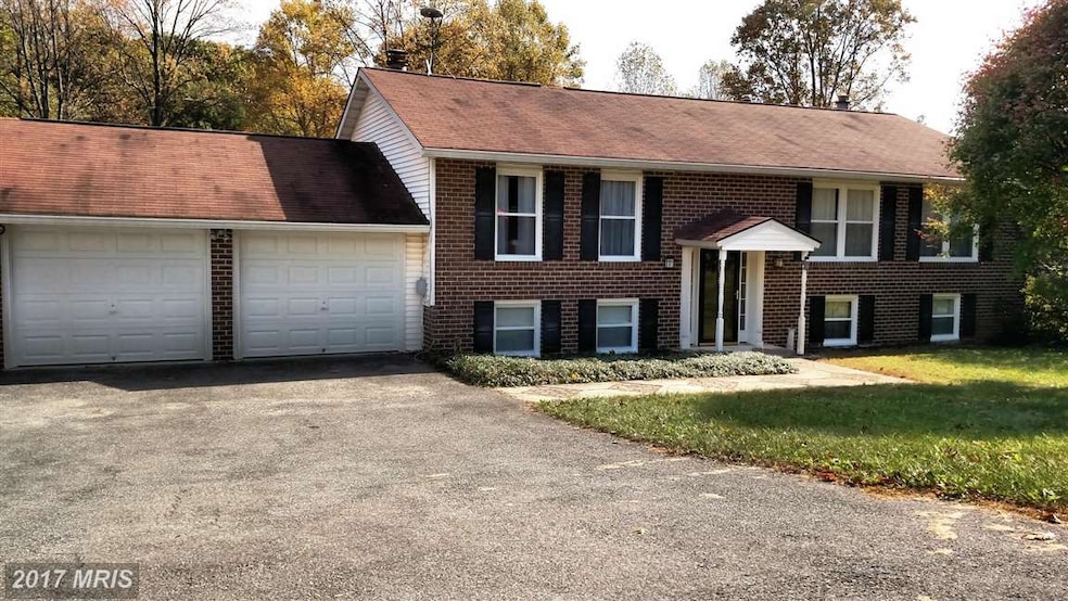 5513 Old Washington Rd, Sykesville, MD 21784 - photo 1