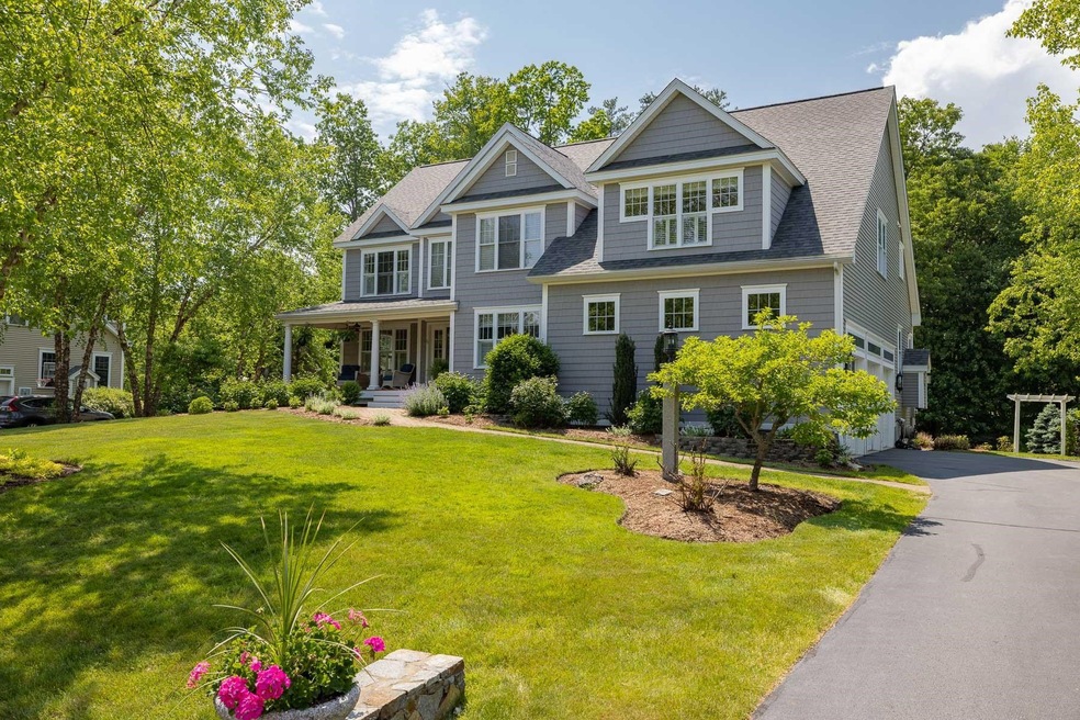 23 Chisholm Farm Dr, Stratham, NH 03885 - photo 1