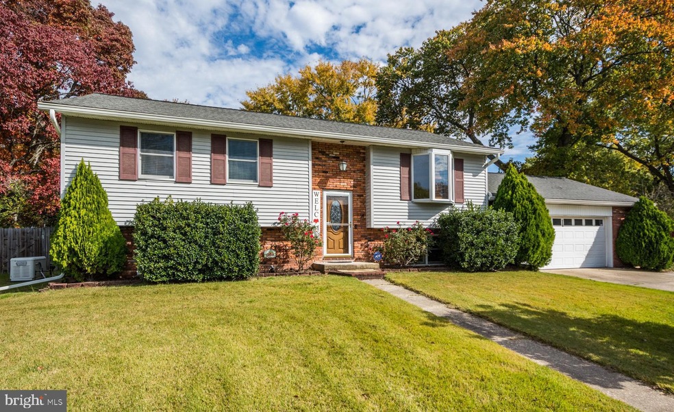 1214 Farmview Rd, Pasadena, MD 21122 - photo 1