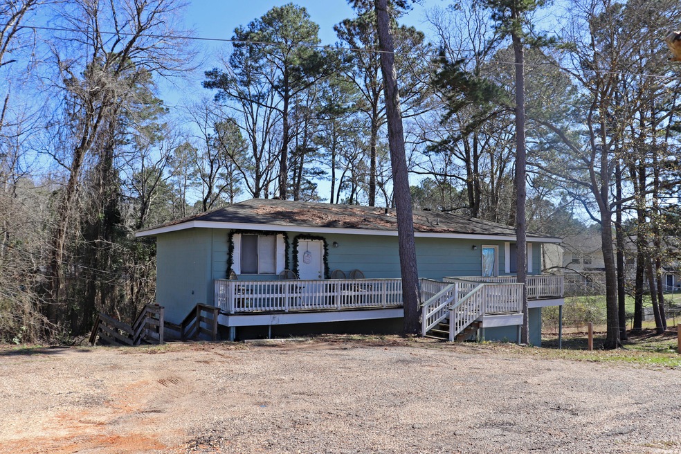 3608 Campbell