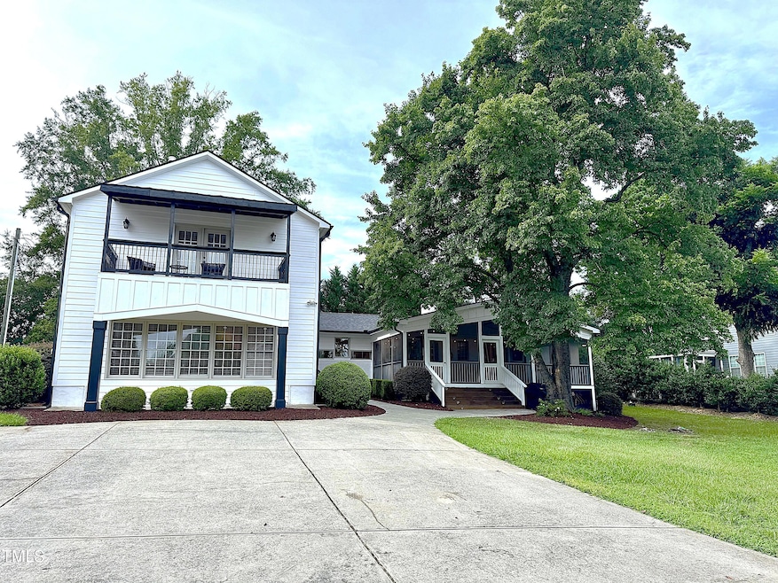 1508 Braden Overlook Ct, Apex, NC 27502 - photo 1