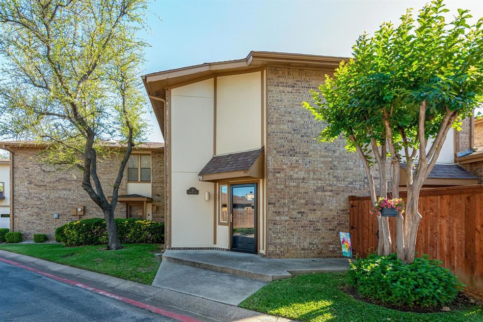 3 Meadow Ln, Bedford, TX 76021 - photo 1