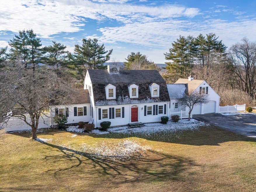 51 Fiske Hill Rd, Sturbridge, MA 01566 - photo 1