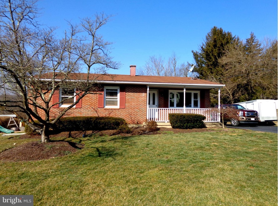 5812 Hanna Rd, Sykesville, MD 21784 - photo 1