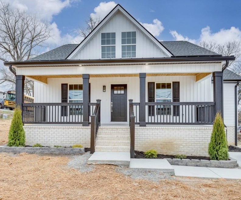 203 Shelbyville Mills Rd, Shelbyville, TN 37160 - photo 1