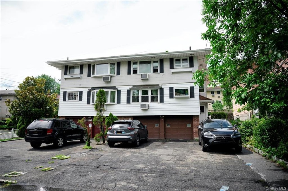 3 Annmarie Place unit 2, Yonkers, NY 10703 - photo 1