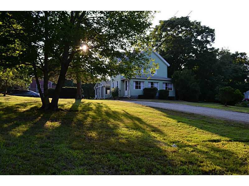79 Miner Rd, Saunderstown, RI 02874 - photo 1