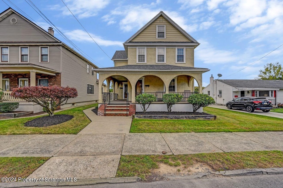 942 Lincoln St unit First Floor, Scranton, PA 18519 - photo 1