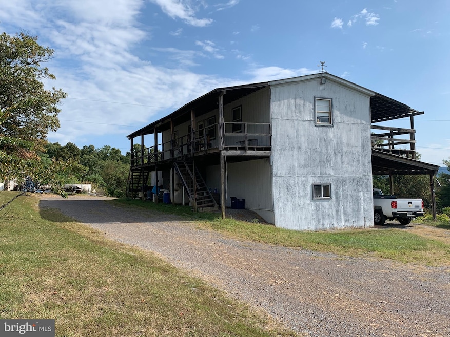 765 Sawmill Rd, Hedgesville, WV 25427 - photo 1