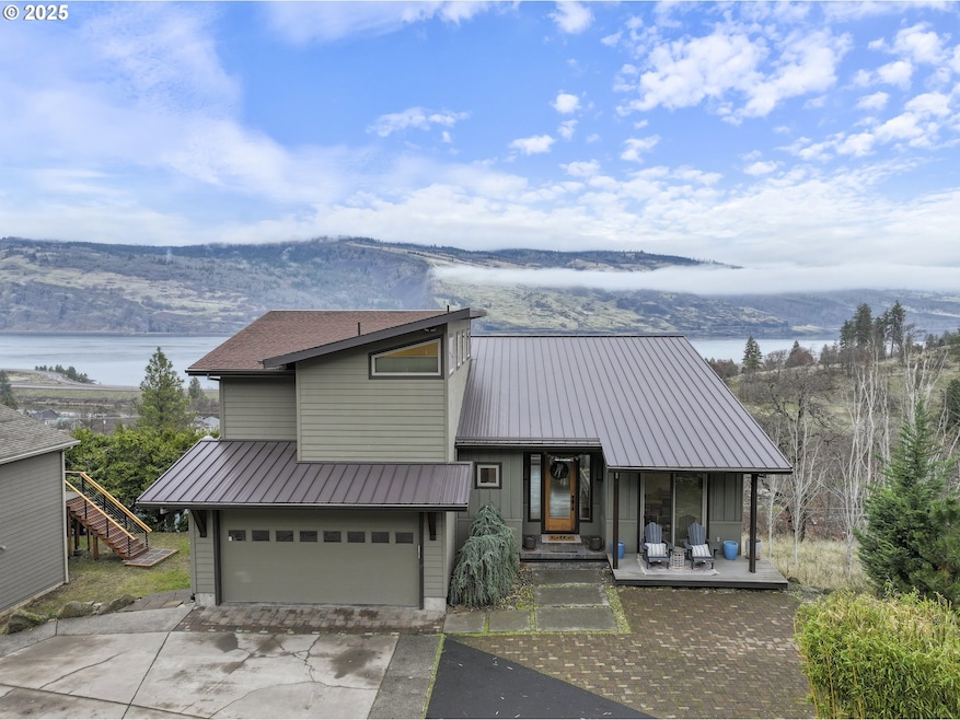 Sold $952,500 • Co-Listing Agent