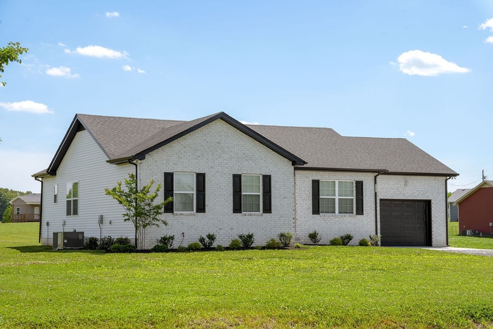 132 Breanna Blvd, Portland, TN 37148 - photo 1