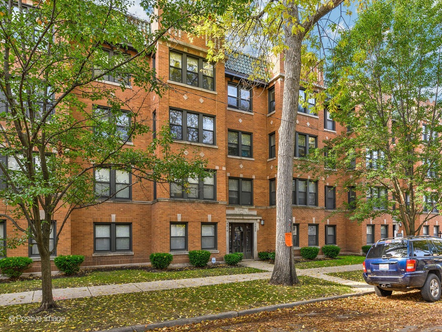 4820 N Hoyne Ave unit 4, Chicago, IL 60625 - photo 1