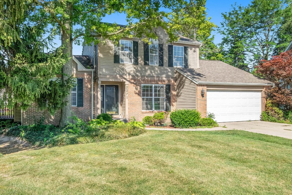 2371 Shadetree Ln.