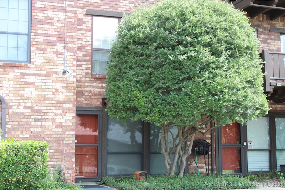 Woodward Terrace unit B-3, Tulsa, OK 74114 - photo 1