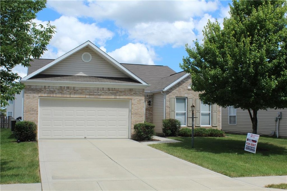 12287 Carriage Stone Dr, Fishers, IN 46037 - photo 1