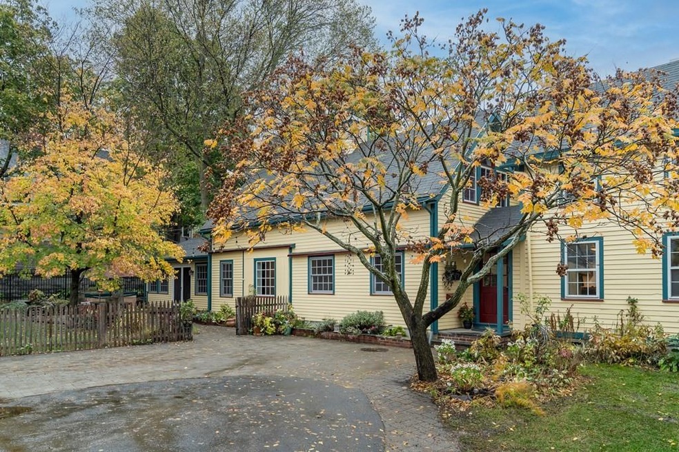 22 Porter St unit 2, Somerville, MA 02143 - photo 1