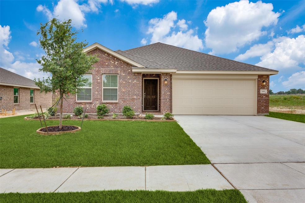 1412 Quail Creek Dr, Cleburne, TX 76033 - photo 1