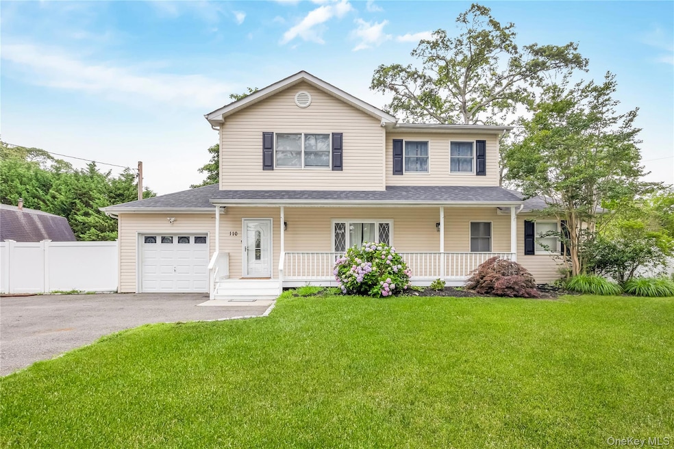 Pending $759,990 • Co-Listing Agent