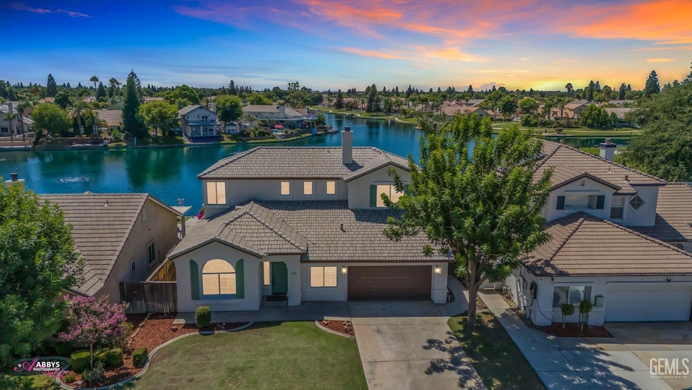 8707 Shore View Dr, Bakersfield, CA 93312 - photo 1