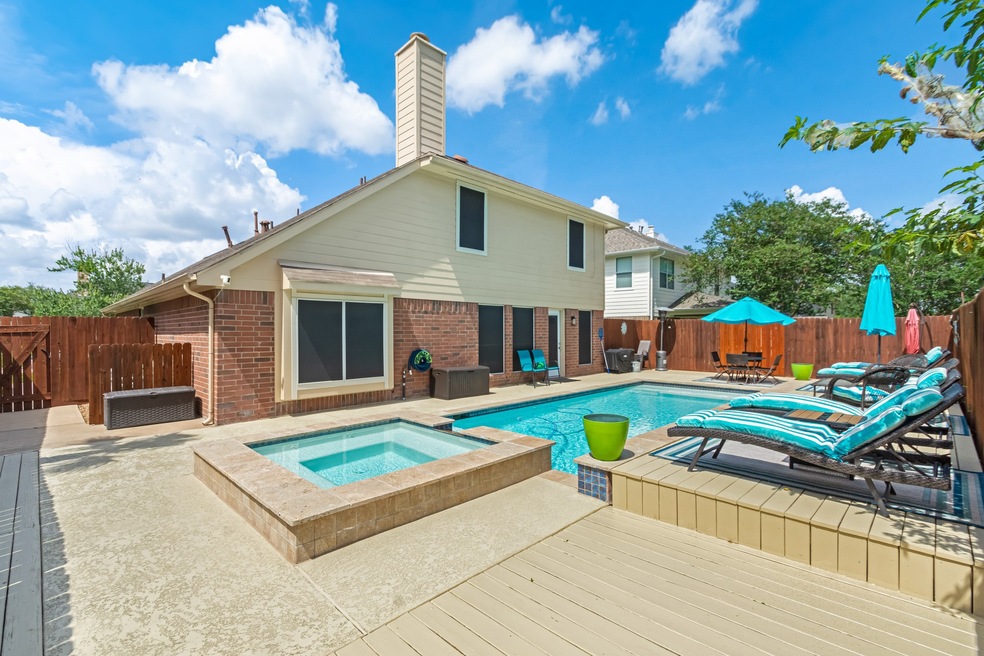 5008 Lockhart Dr, Pearland, TX 77584 - photo 1