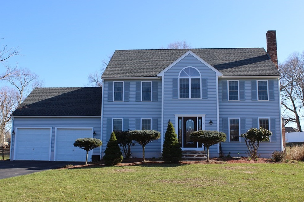 8 Elizabeth Ln, West Bridgewater, MA 02379 - photo 1