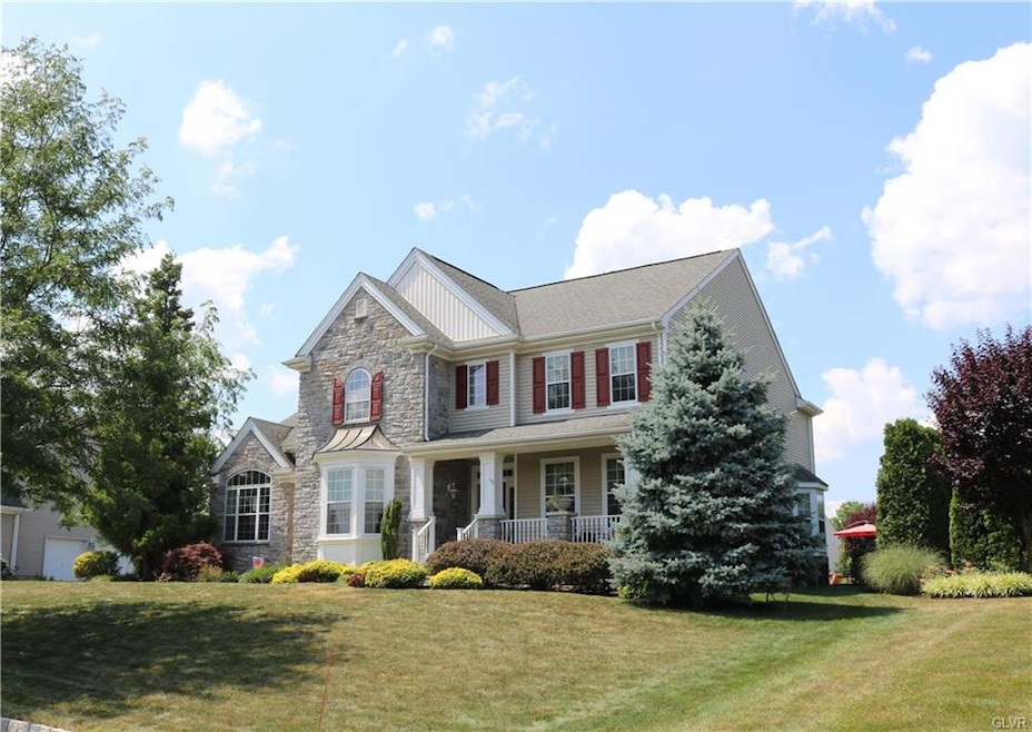 885 Garden Ct, Easton, PA 18040 - photo 1