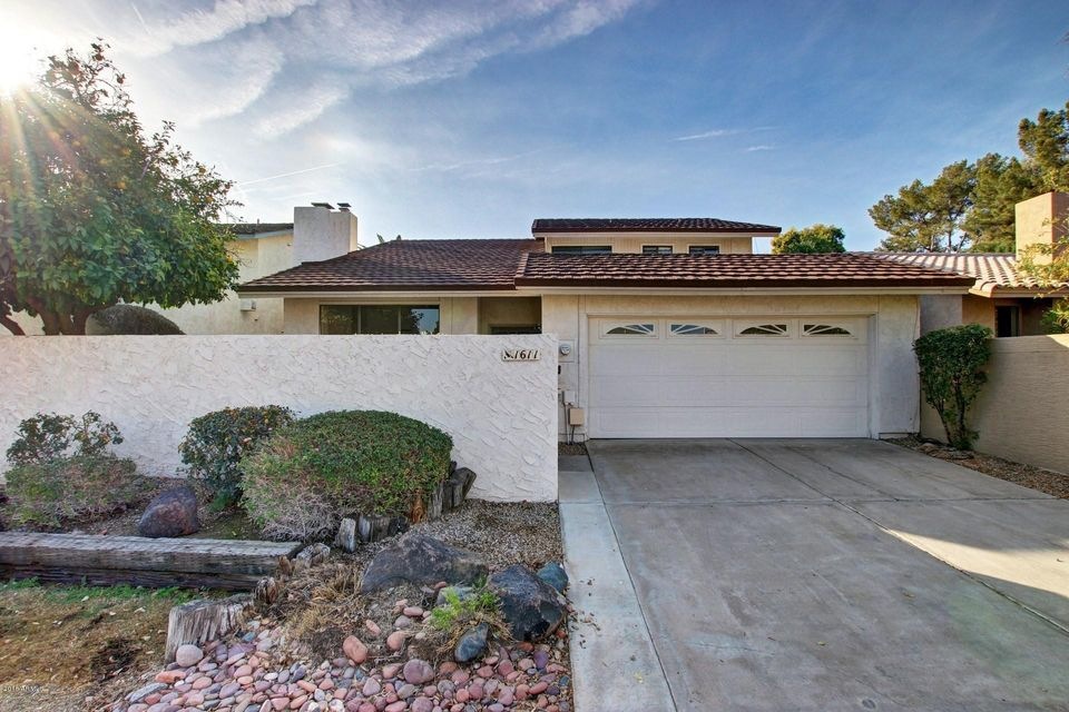 1611 E Candlestick Drive