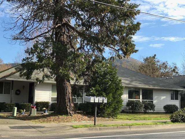 404 Pine St, Rogue River, OR 97537 - photo 1
