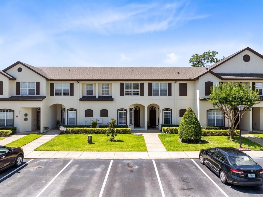 Townhome style condo in Tuskawilla!