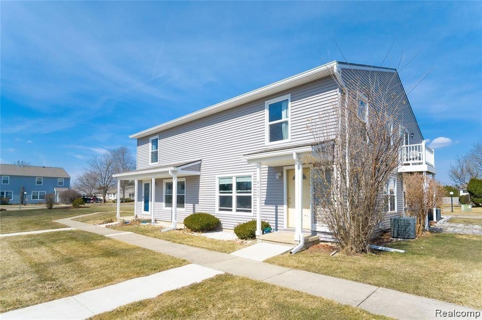 9453 Parkwood N unit C, Davison, MI 48423 - photo 1