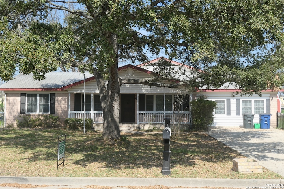 1243 Rivercrest Dr, New Braunfels, TX 78130 - photo 1