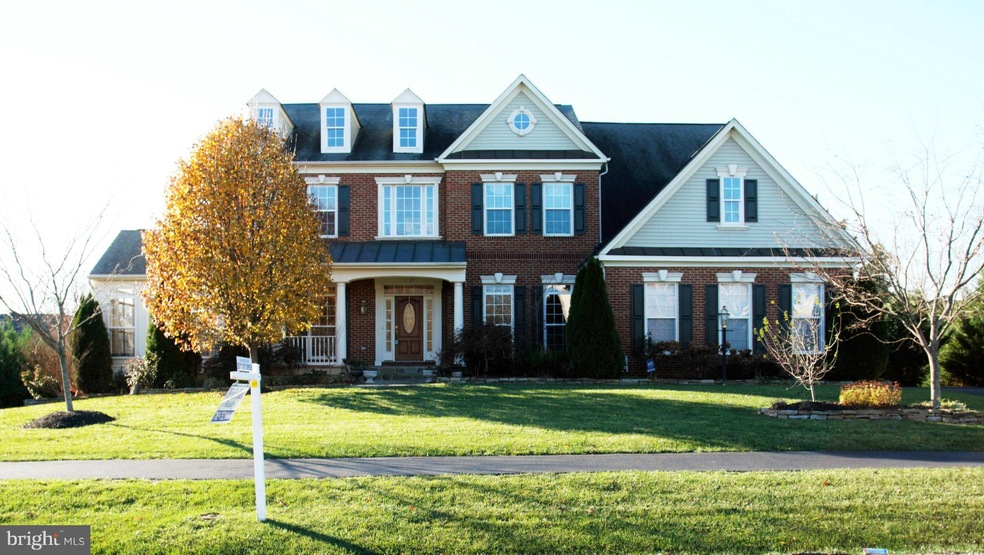 42261 Providence Ridge Dr, Chantilly, VA 20152 - photo 1