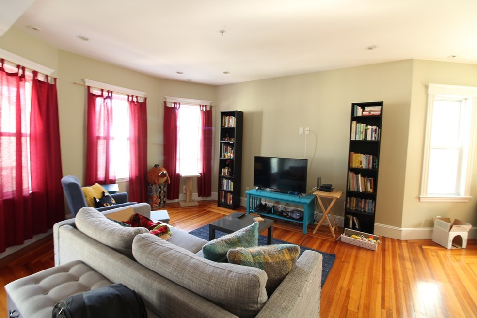 7 Ashland St unit 2, Somerville, MA 02144 - photo 1