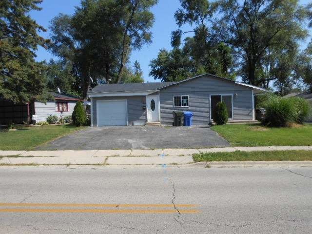 322 Tulsa Ave, Carpentersville, IL 60110 - photo 1