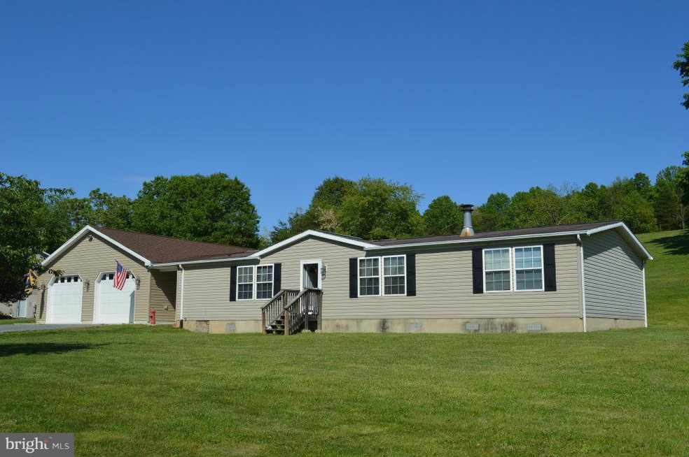 742 Sir Johns Run Rd, Berkeley Springs, WV 25411 - photo 1