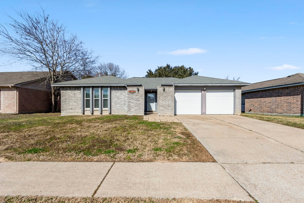 16734 Silver Sky Ln, Houston, TX 77095 - photo 1