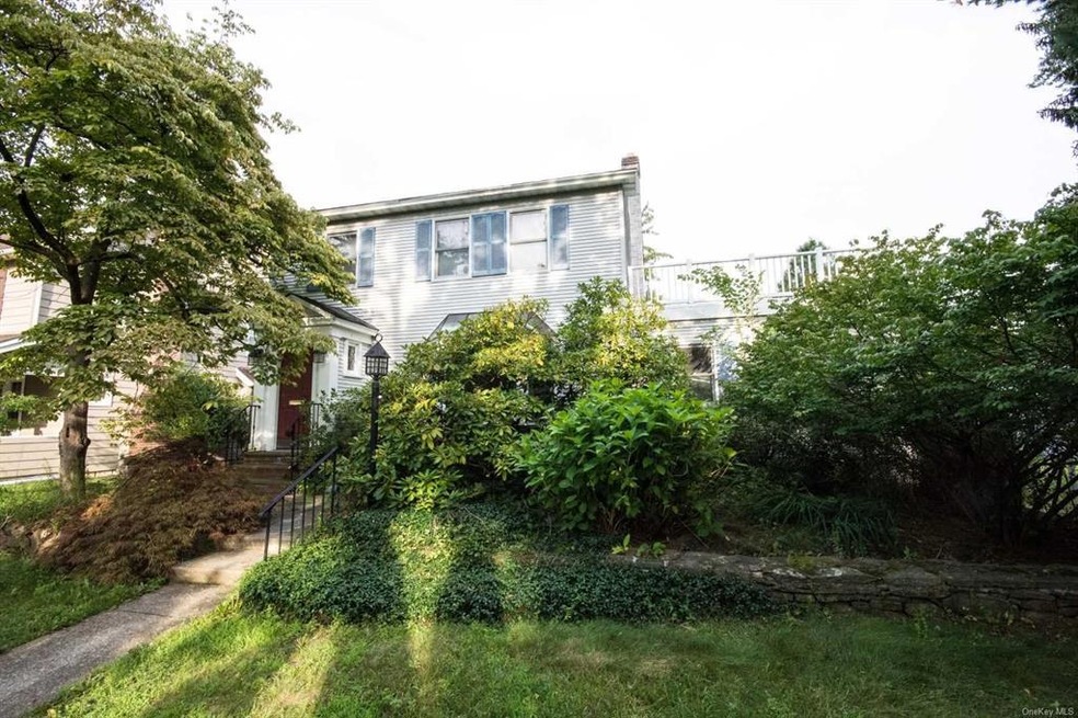 17 Mitchell Ave, Poughkeepsie, NY 12603 - photo 1